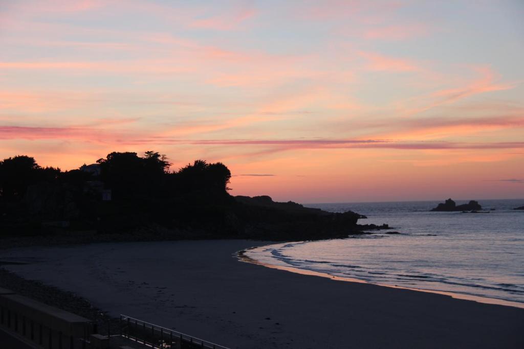 Le Chateau De Sable Plougasnou Rum bild